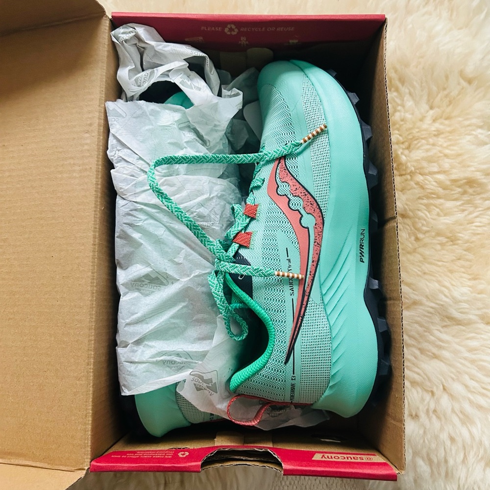 NIB Saucony Peregrine 13 women’s trail running shoes